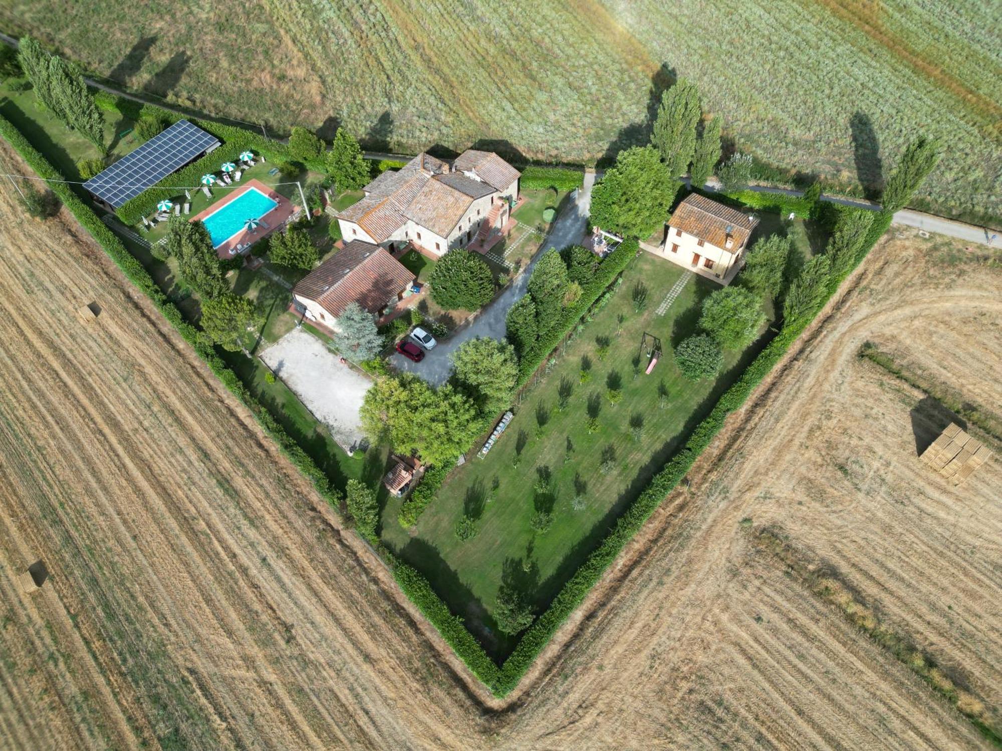 Casa Vacanze Vecchio Granaio Magione Exterior photo