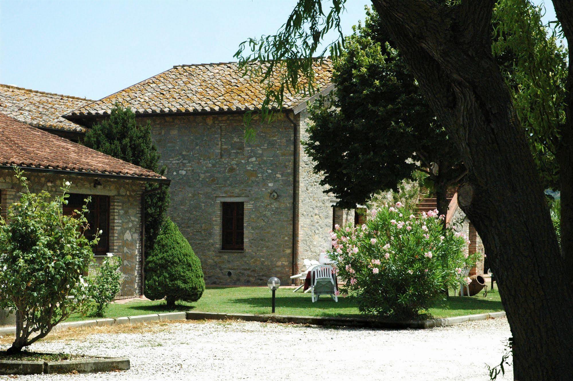 Casa Vacanze Vecchio Granaio Magione Exterior photo